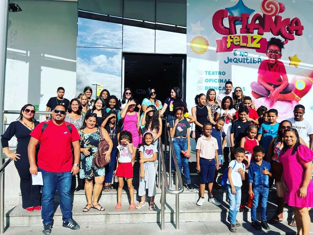 Camacã: Projeto aluno nota 10 da Secretaria de Educação premeia alunos a um passeio no shopping